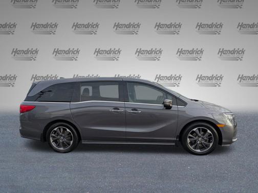 2022 Honda Odyssey 