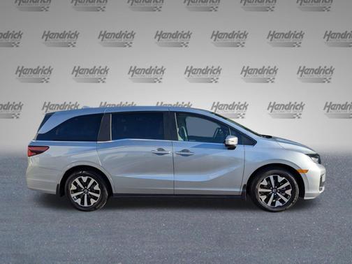 Solar Silver Metallic 2026 Honda Odyssey
