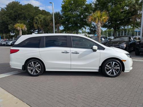 Platinum White Pearl 2023 Honda Odyssey