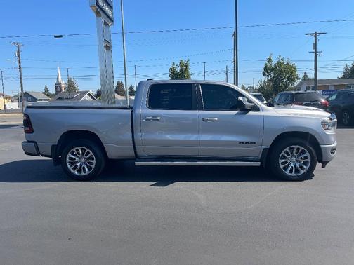 Photo 4 of 23 of 2019 RAM 1500 Rebel