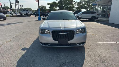2019 Chrysler 300 Touring