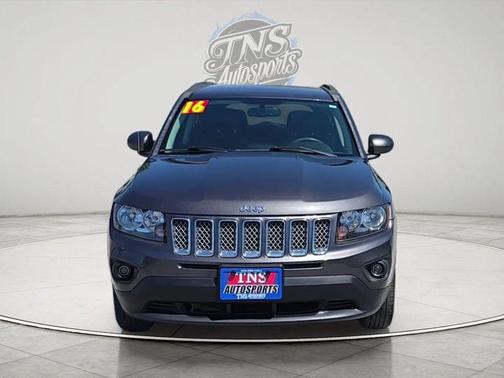 Granite Crystal Metallic Clearcoat 2016 Jeep Compass Latitude