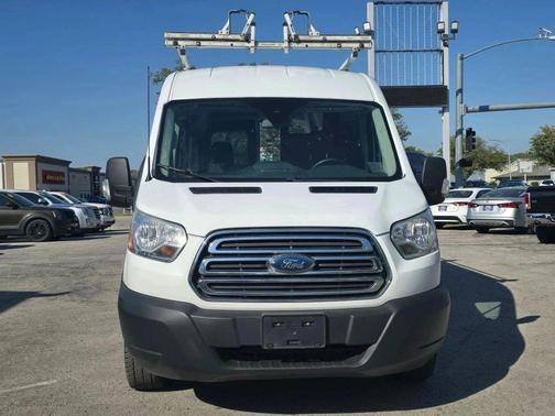 2017 Ford Transit-150 XLT