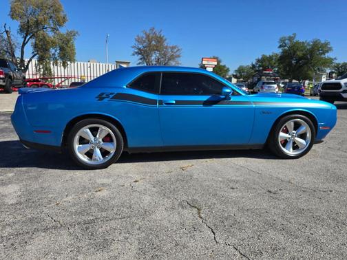 2015 Dodge Challenger R/T Plus