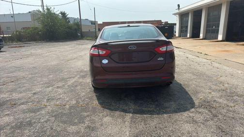 2016 Ford Fusion SE