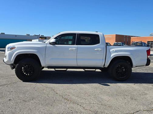 2017 Toyota Tacoma SR5