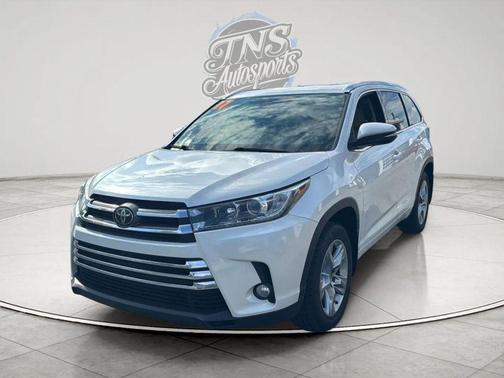 2017 Toyota Highlander Limited Platinum