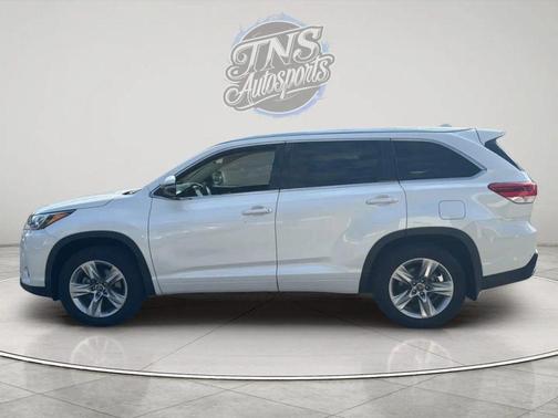 2017 Toyota Highlander Limited Platinum