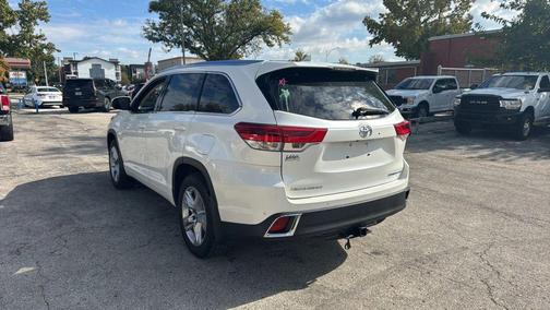 2017 Toyota Highlander Limited Platinum