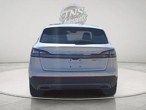 White 2019 Lincoln Nautilus Reserve