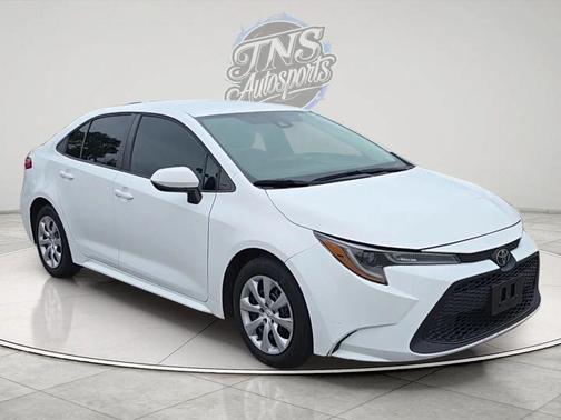 Super White 2021 Toyota Corolla LE