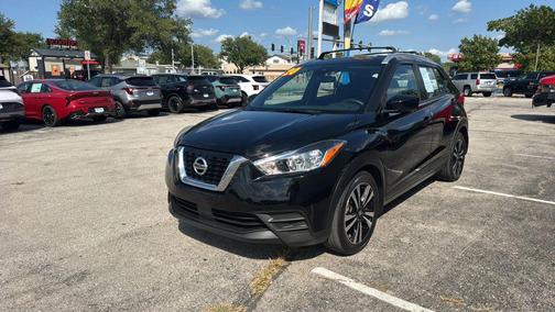 2020 Nissan Kicks SV