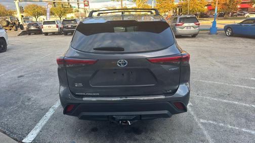 2020 Toyota Highlander Hybrid LE