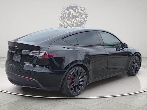 Solid Black 2022 Tesla Model Y Performance Dual Motor All-Wheel Drive