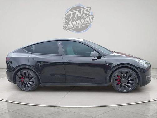 Black 2022 Tesla Model Y Performance Dual Motor All-Wheel Drive