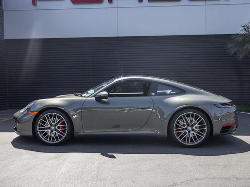 Green 2022 Porsche 911 911 Carrera S