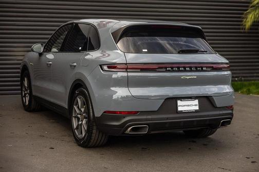 2025 Porsche Cayenne Cayenne E-Hybrid