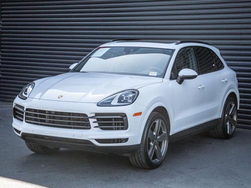 2023 Porsche Cayenne Platinum Edition