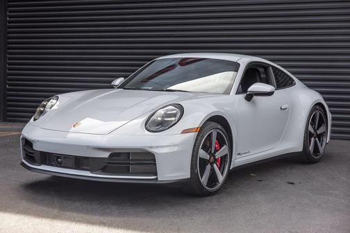 2025 Porsche 911 Carrera S