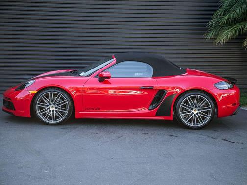 Guards Red 2025 Porsche 718 Boxster GTS 4.0