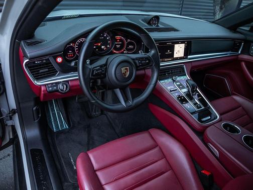 Chalk 2023 Porsche Panamera 4