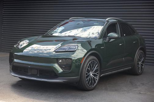2025 Porsche Macan 4