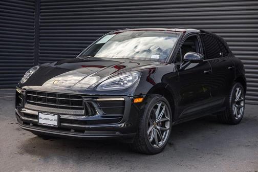 2022 Porsche Macan AWD