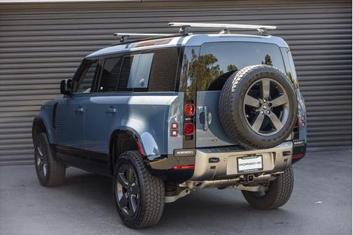 2023 Land Rover Defender 110 X-Dynamic SE