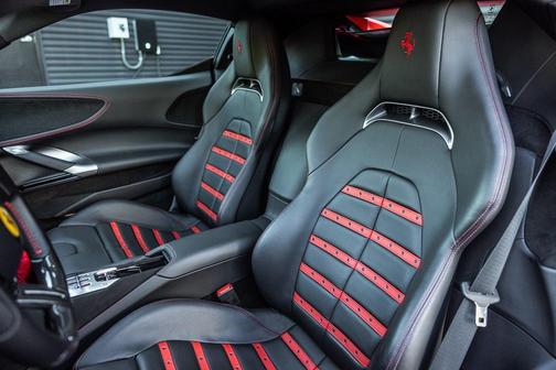 2021 Ferrari SF90 Stradale Base