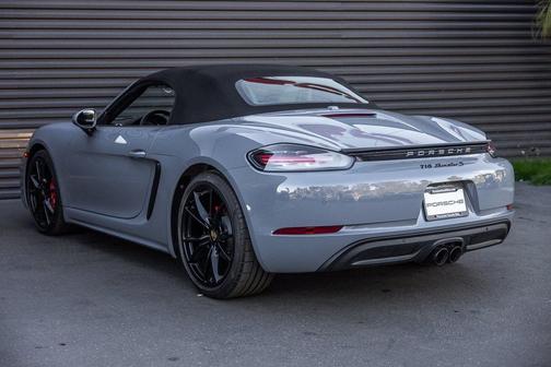 2023 Porsche 718 Boxster S