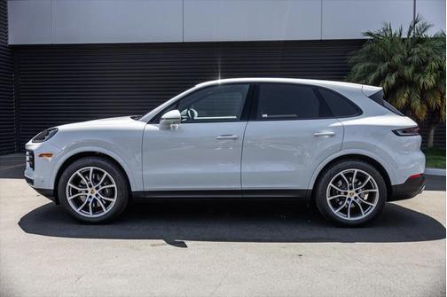 2025 Porsche Cayenne