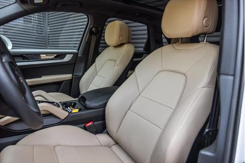 2025 Porsche Cayenne