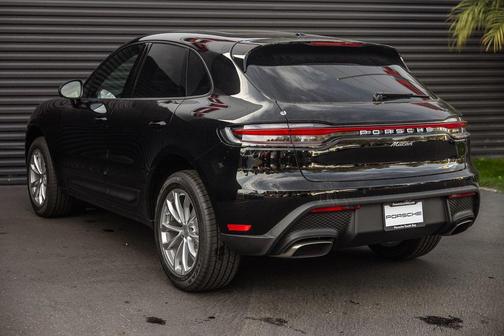 2026 Porsche Macan 