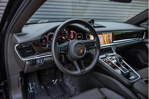2021 Porsche Panamera 4