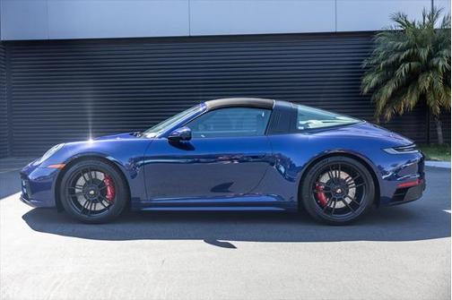 2024 Porsche 911 Targa 4 GTS