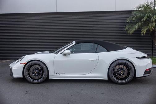 2026 Porsche 911 Carrera GTS