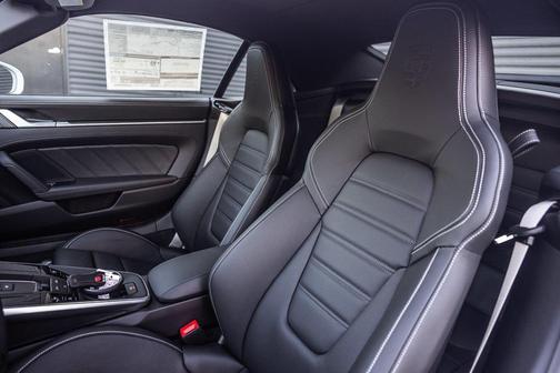 2026 Porsche 911 Carrera GTS