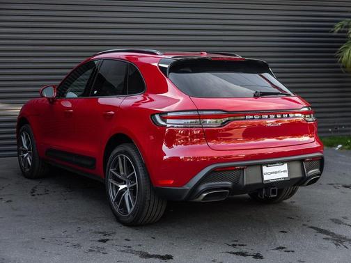 2025 Porsche Macan T