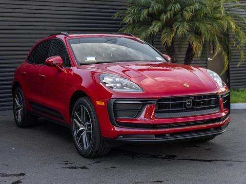 2025 Porsche Macan T