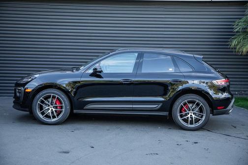 2022 Porsche Macan S