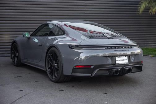 2026 Porsche 911 Carrera GTS