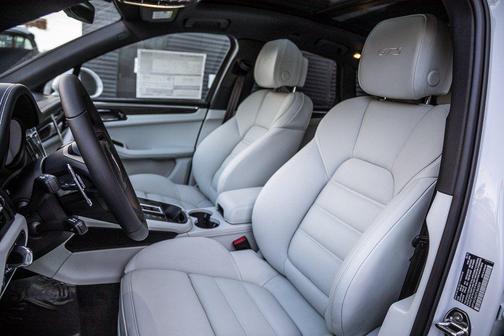 2026 Porsche Macan GTS