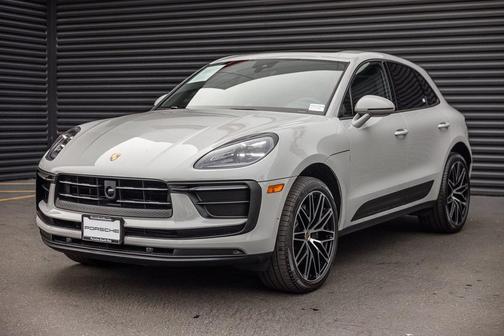 2024 Porsche Macan Base (PDK)