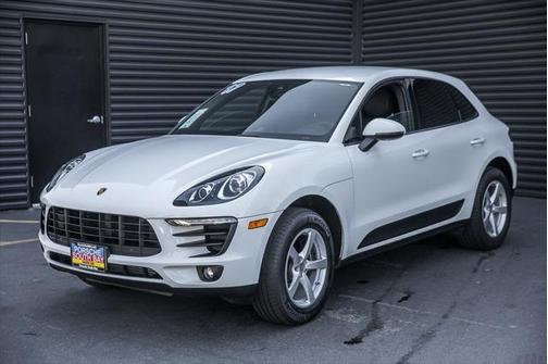 White 2017 Porsche Macan Macan