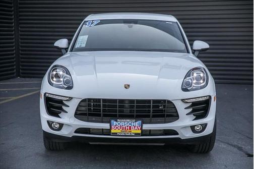 White 2017 Porsche Macan Macan