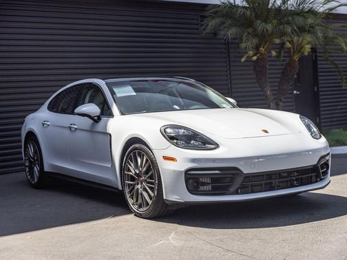 Carrara White Metallic 2023 Porsche Panamera Platinum Edition
