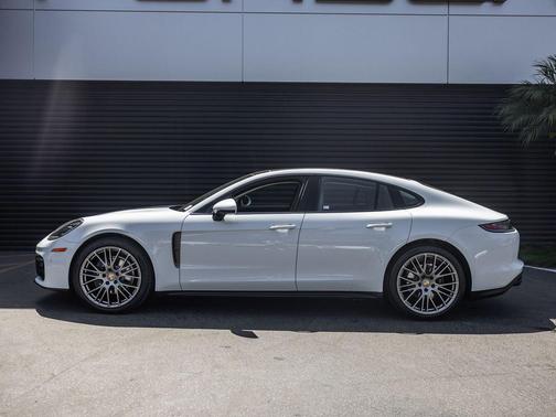 Carrara White Metallic 2023 Porsche Panamera Platinum Edition