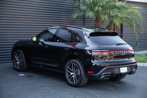 2025 Porsche Macan T
