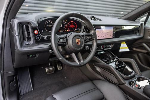 2026 Porsche Cayenne GTS