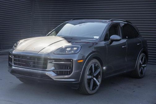 2026 Porsche Cayenne GTS